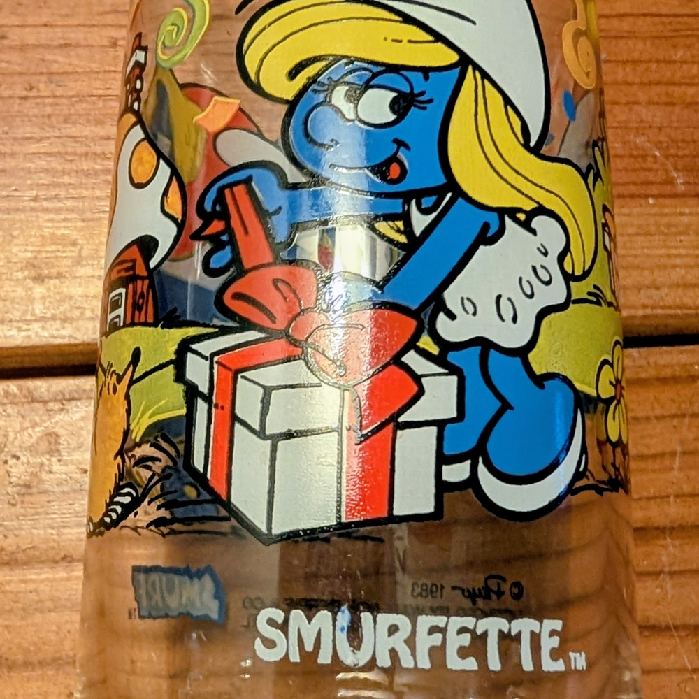 Smurfette Glass Tumbler - Blue and Red Design